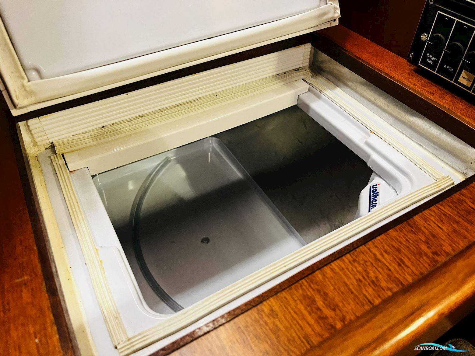 Hallberg-Rassy 42 F MkII