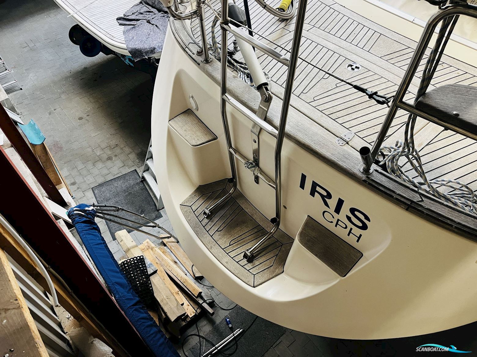 Hallberg-Rassy 42 F MkII