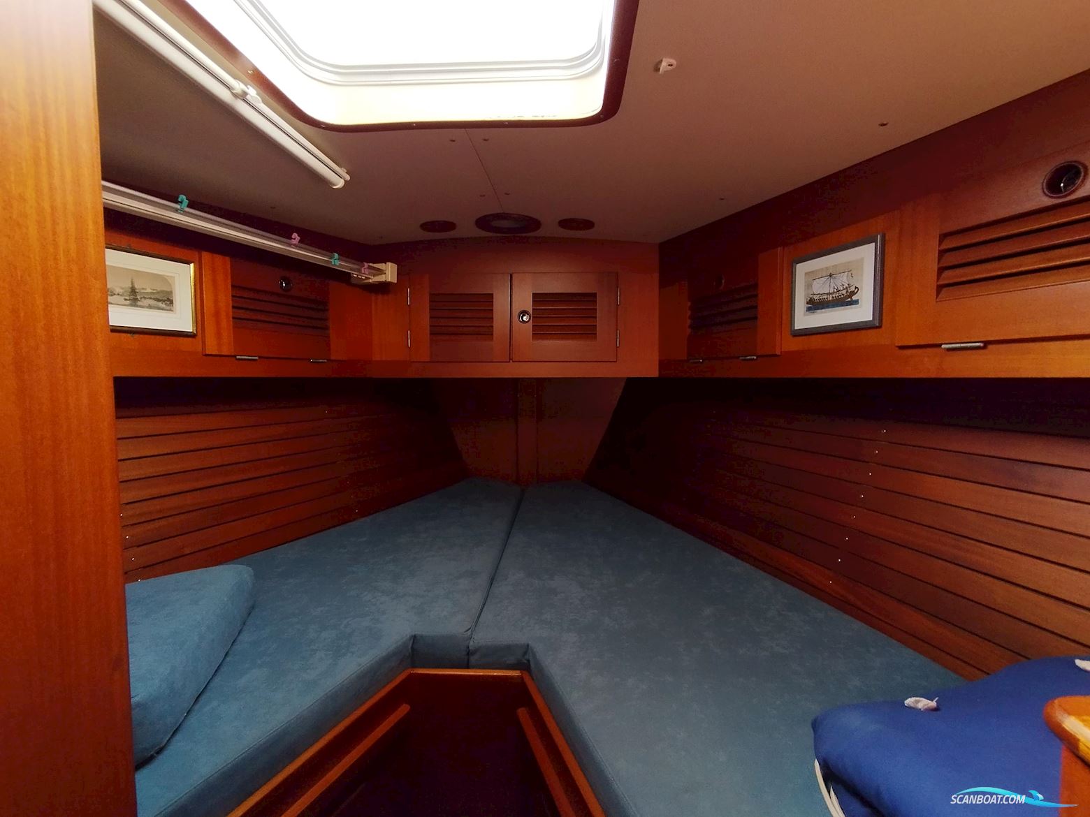Hallberg-Rassy 42E