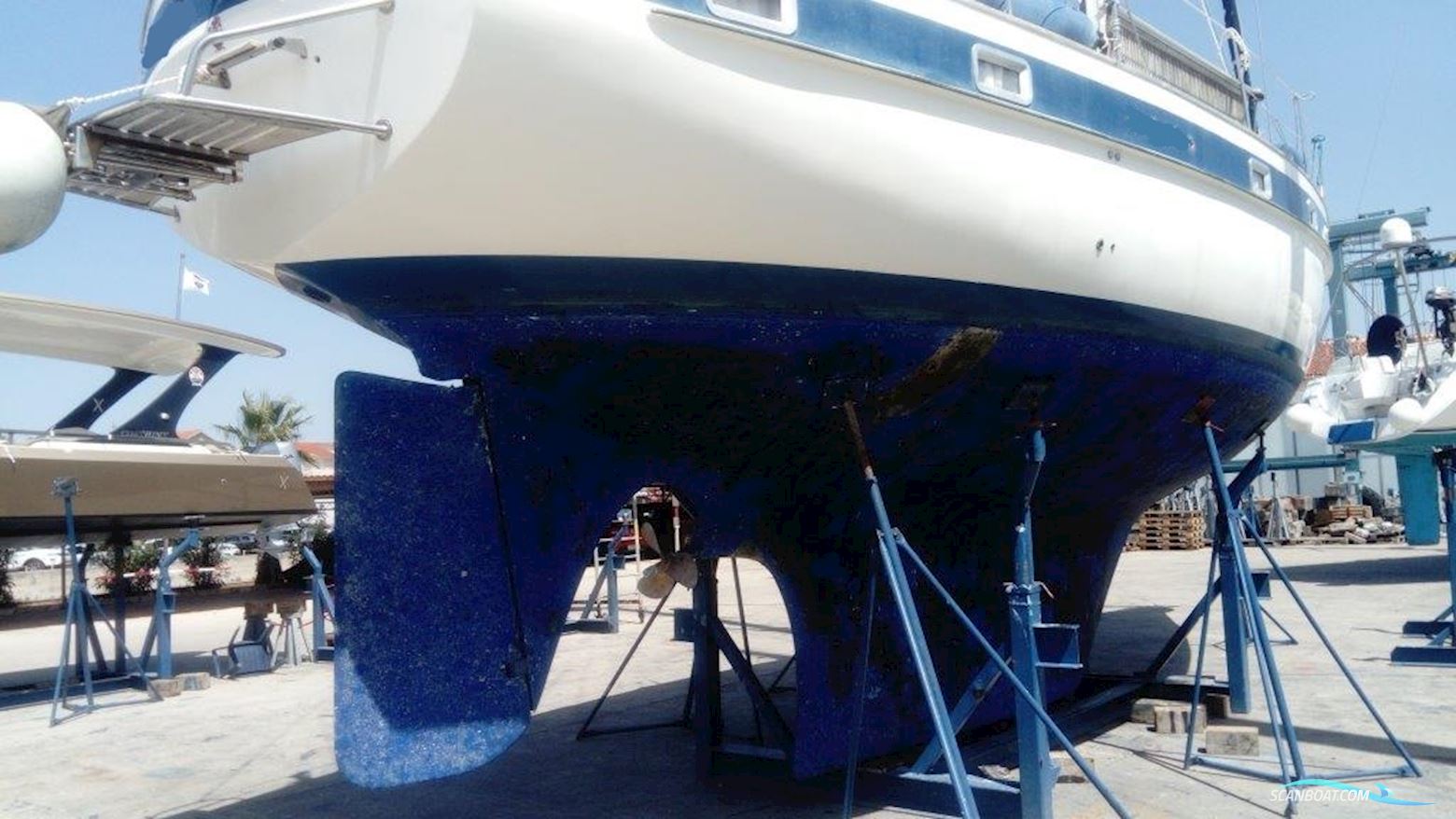Hallberg-Rassy 42E