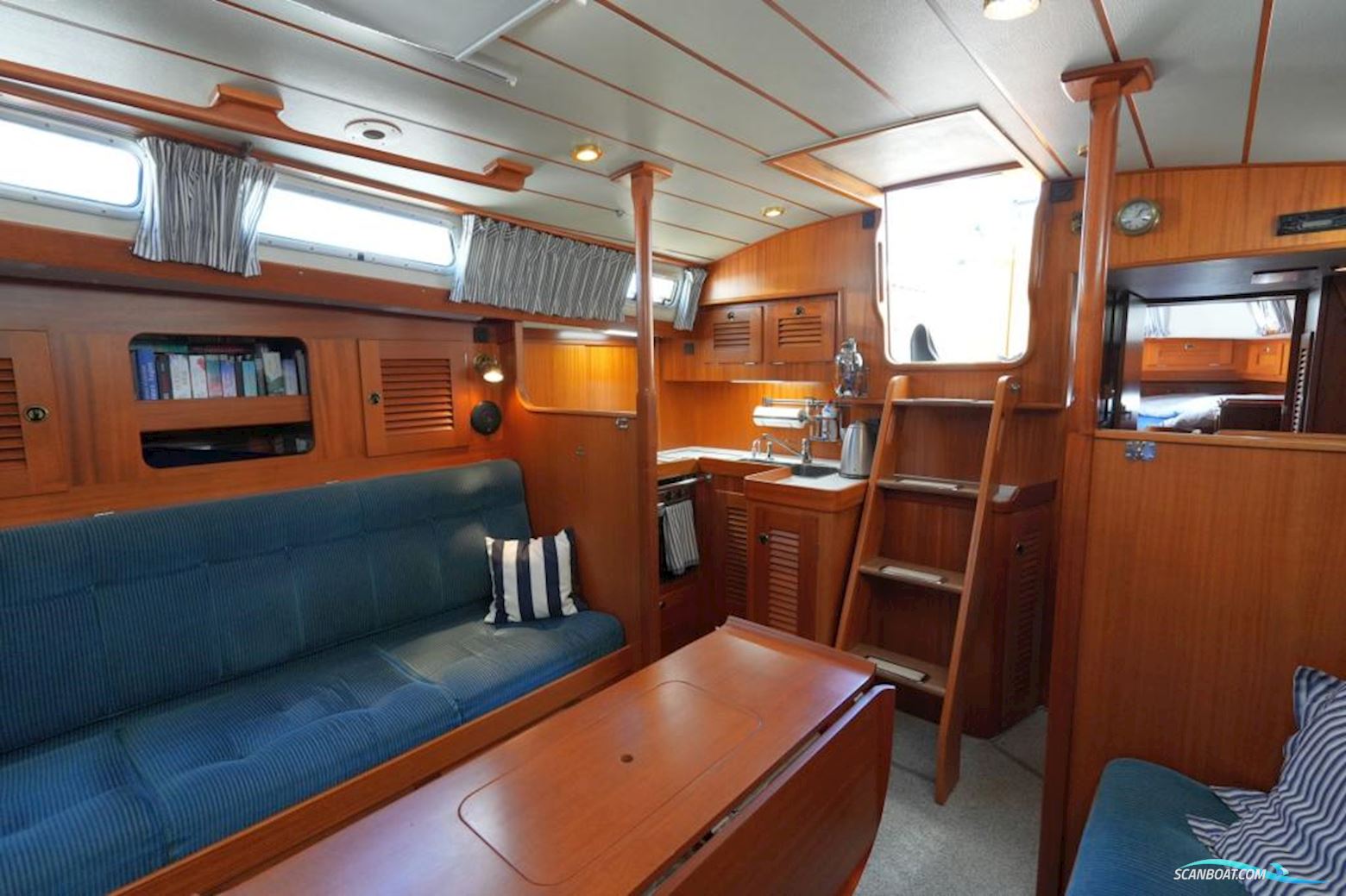 Hallberg-rassy 42F MK II