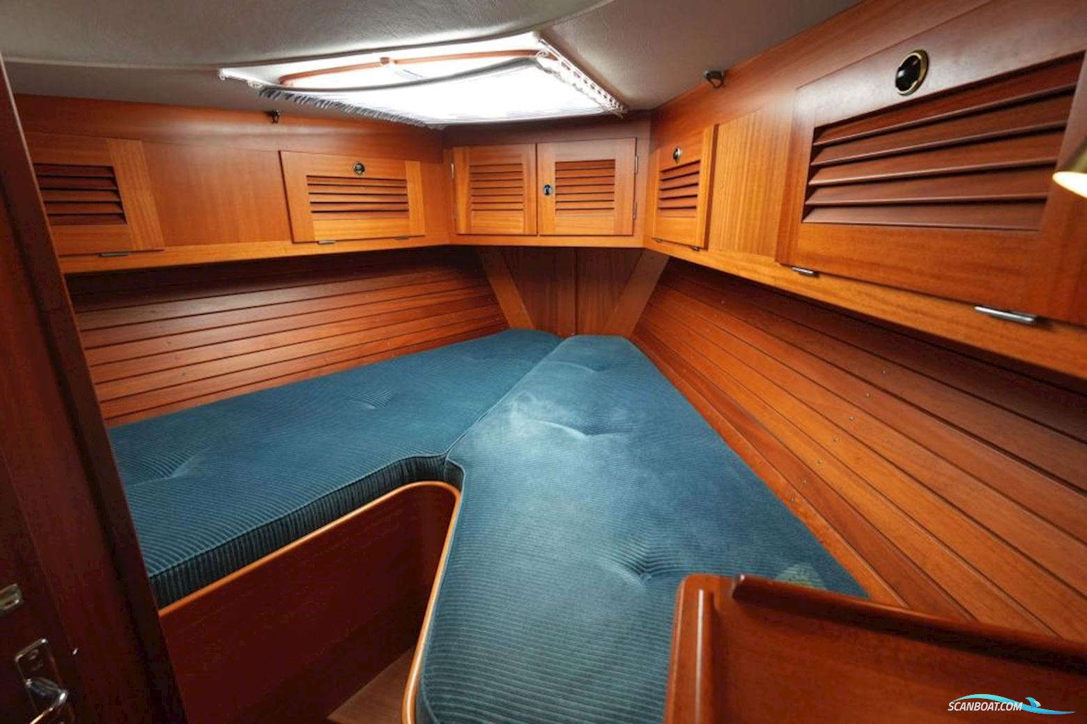 Hallberg-rassy 42F MK II