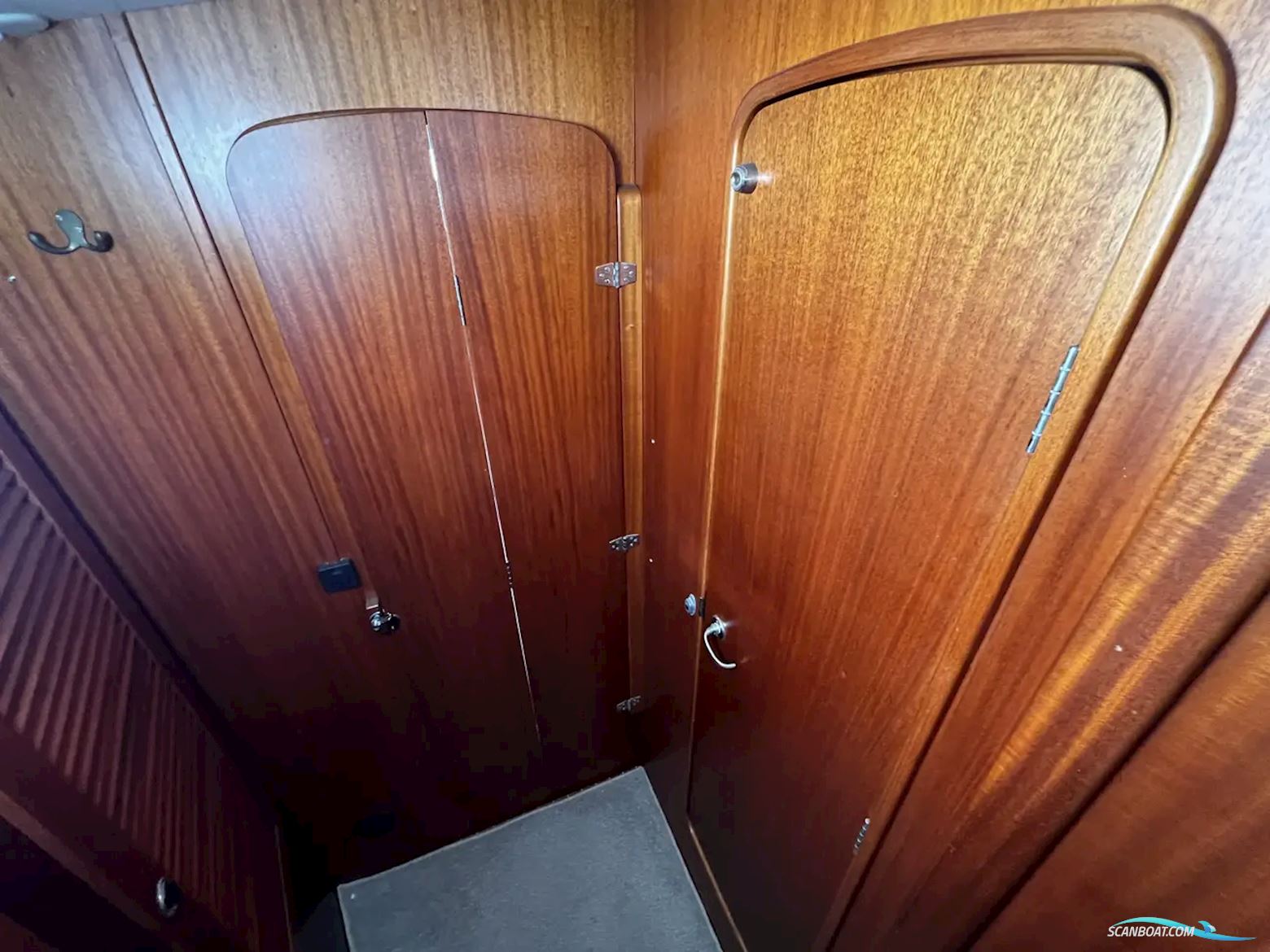Hallberg-rassy 42F MK II