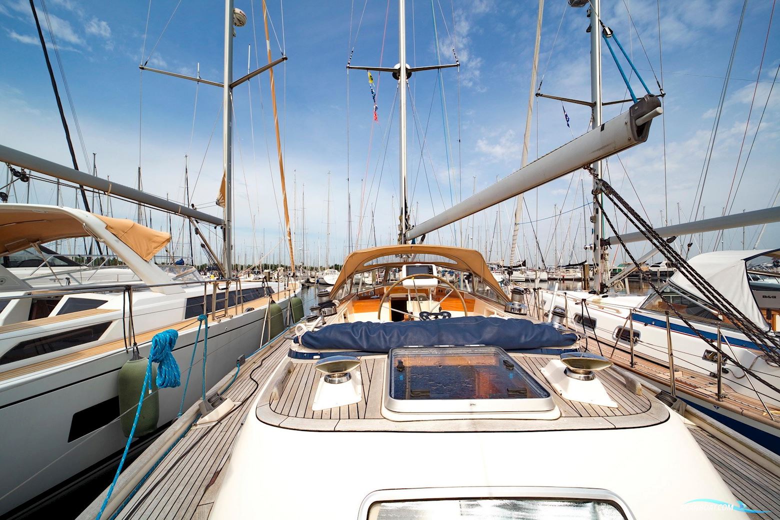 Hallberg-Rassy 42F