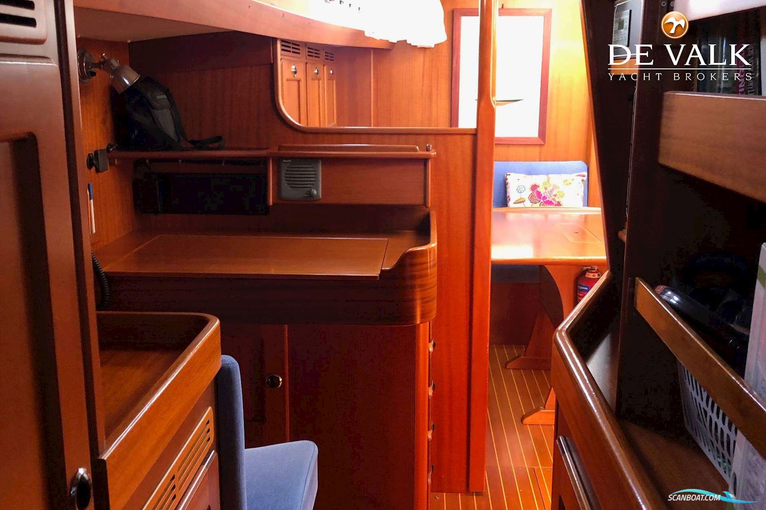 Hallberg Rassy 43 MK I