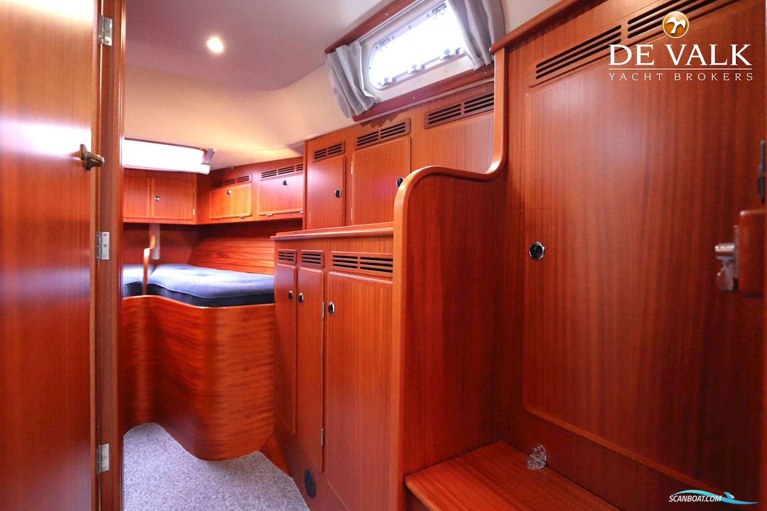 Hallberg Rassy 43 MK I