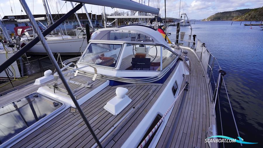 Hallberg-Rassy 43