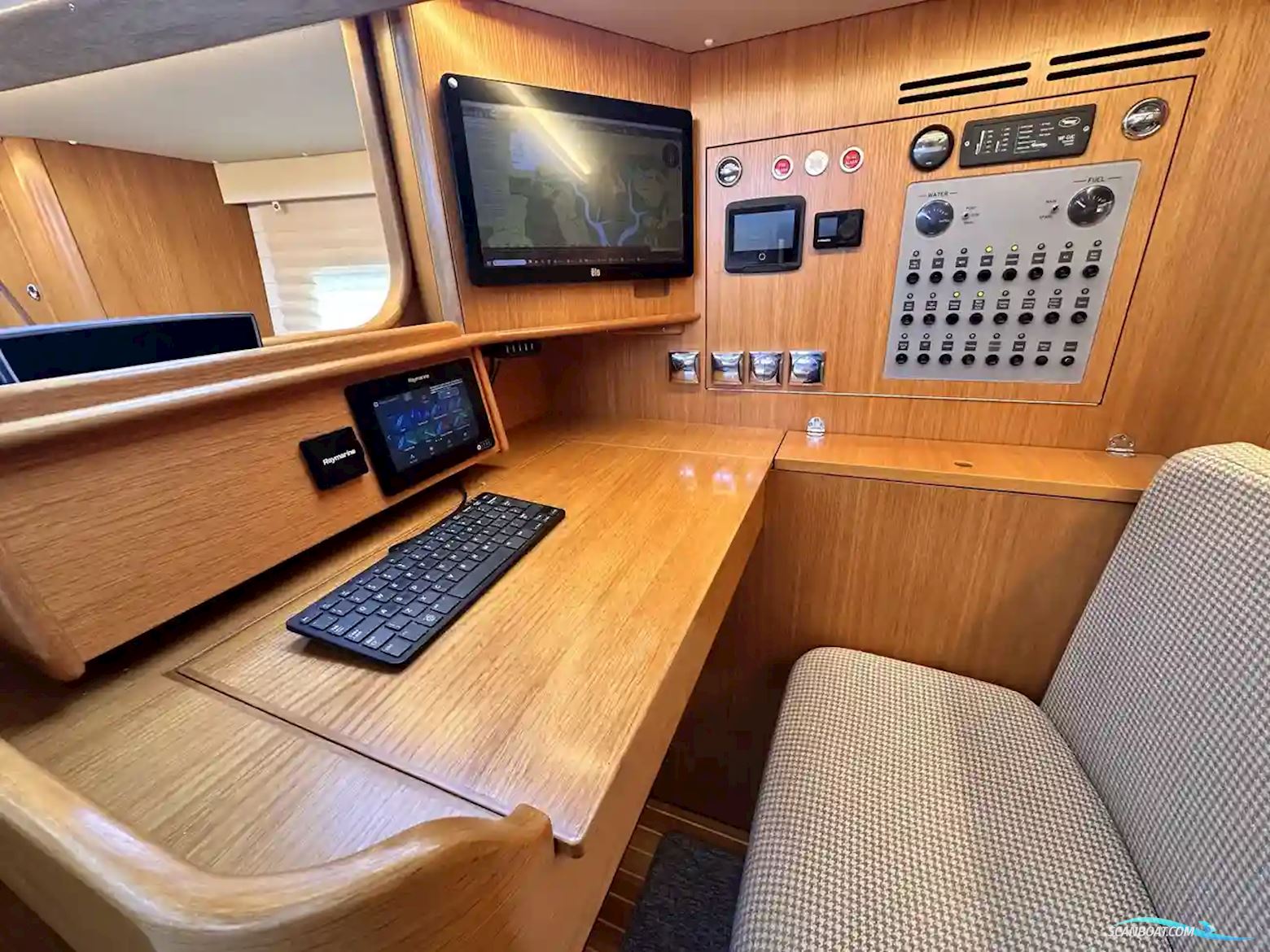 Hallberg-rassy 44