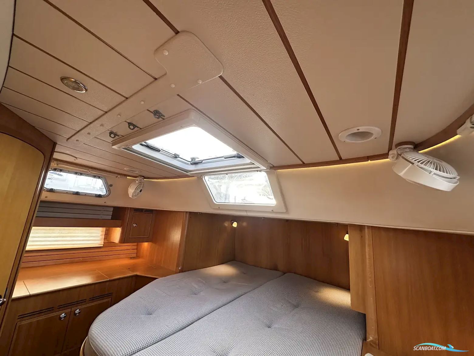 Hallberg-rassy 44