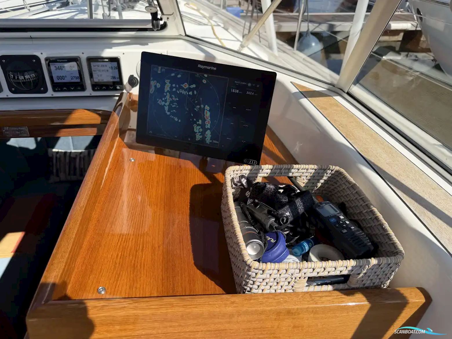Hallberg-Rassy 44