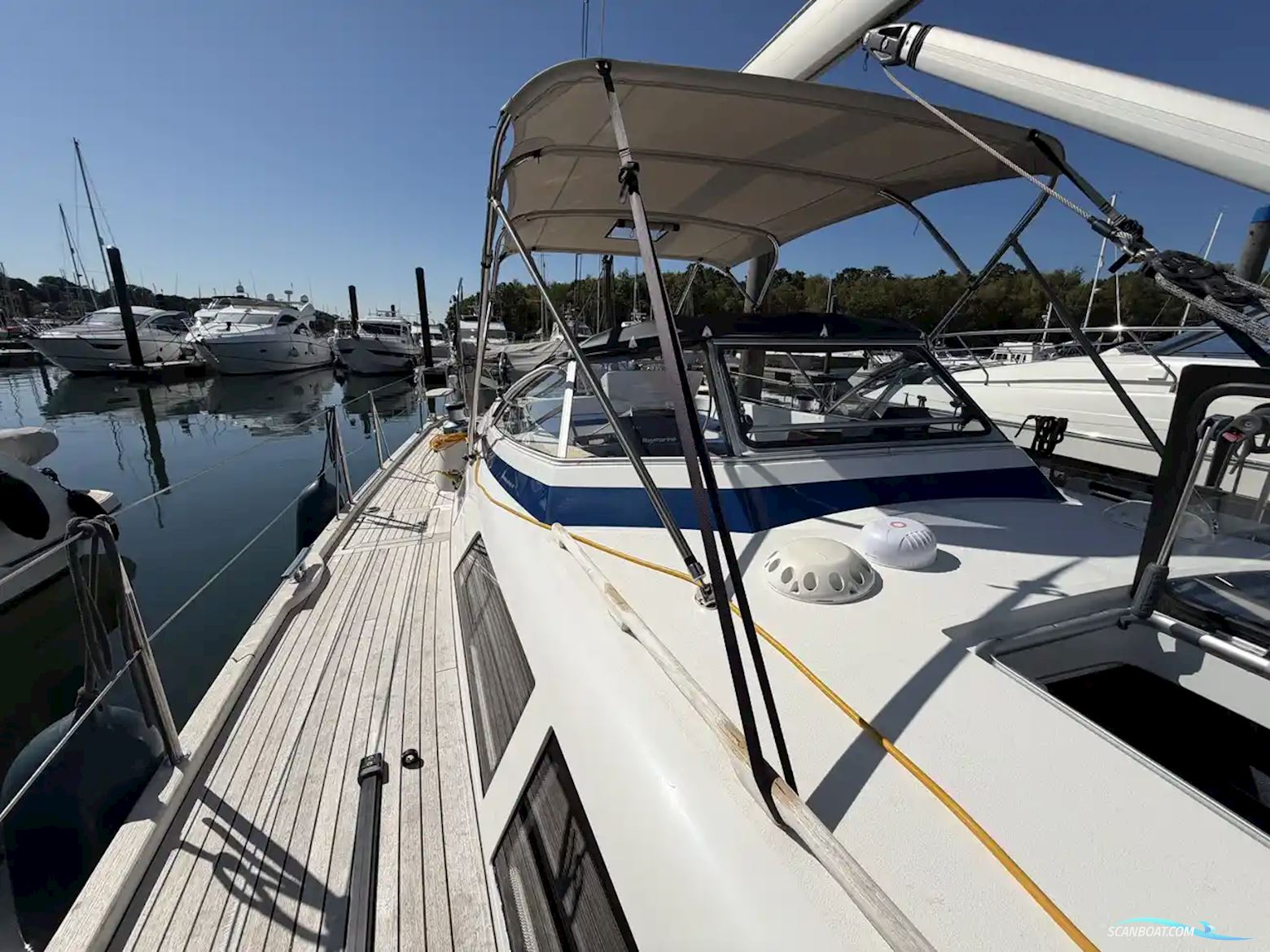Hallberg-Rassy 44