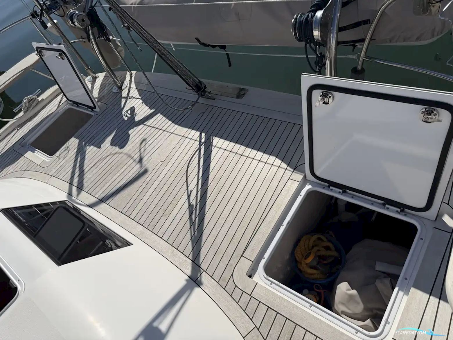 Hallberg-Rassy 44