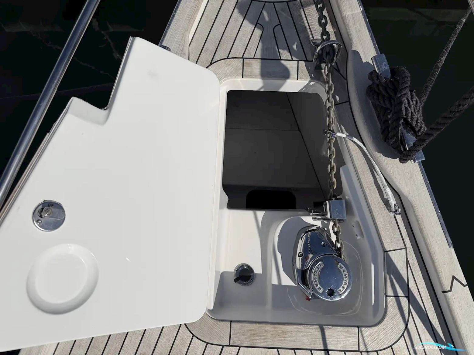 Hallberg-Rassy 44
