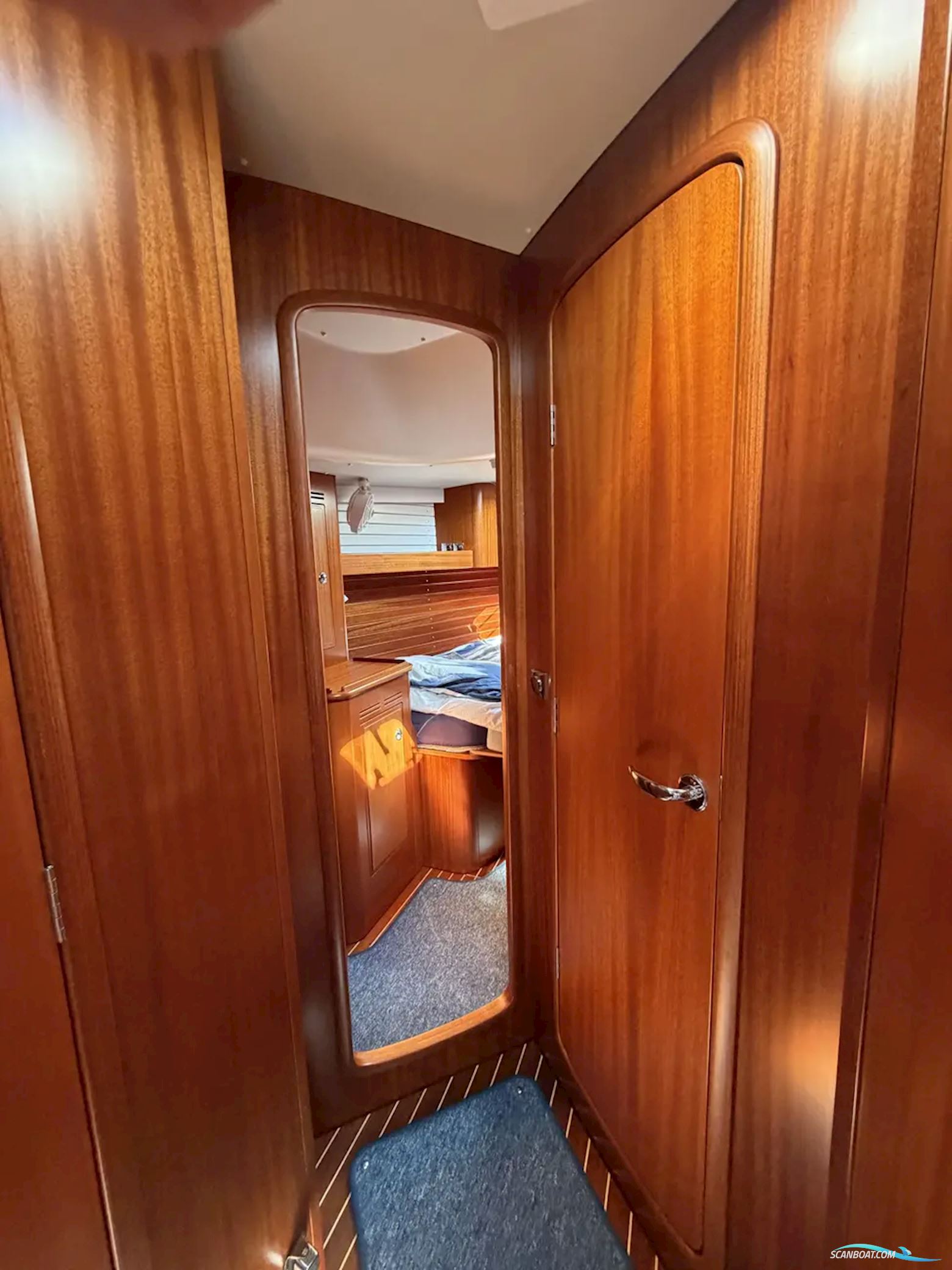Hallberg-Rassy 44