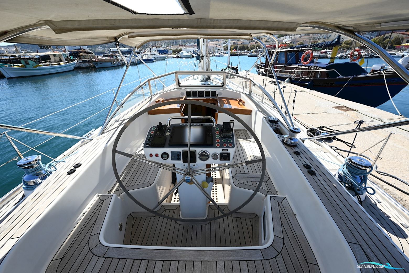Hallberg Rassy 44