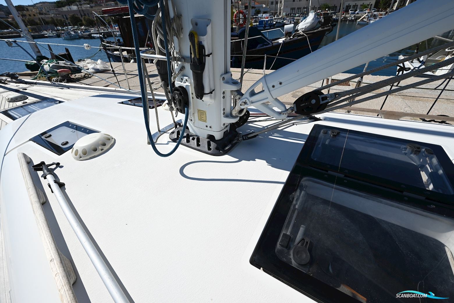 Hallberg Rassy 44