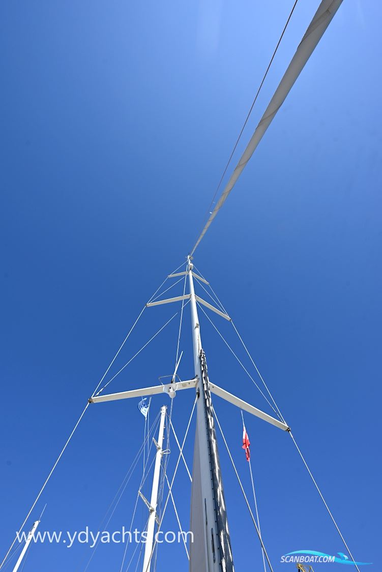 Hallberg Rassy 44