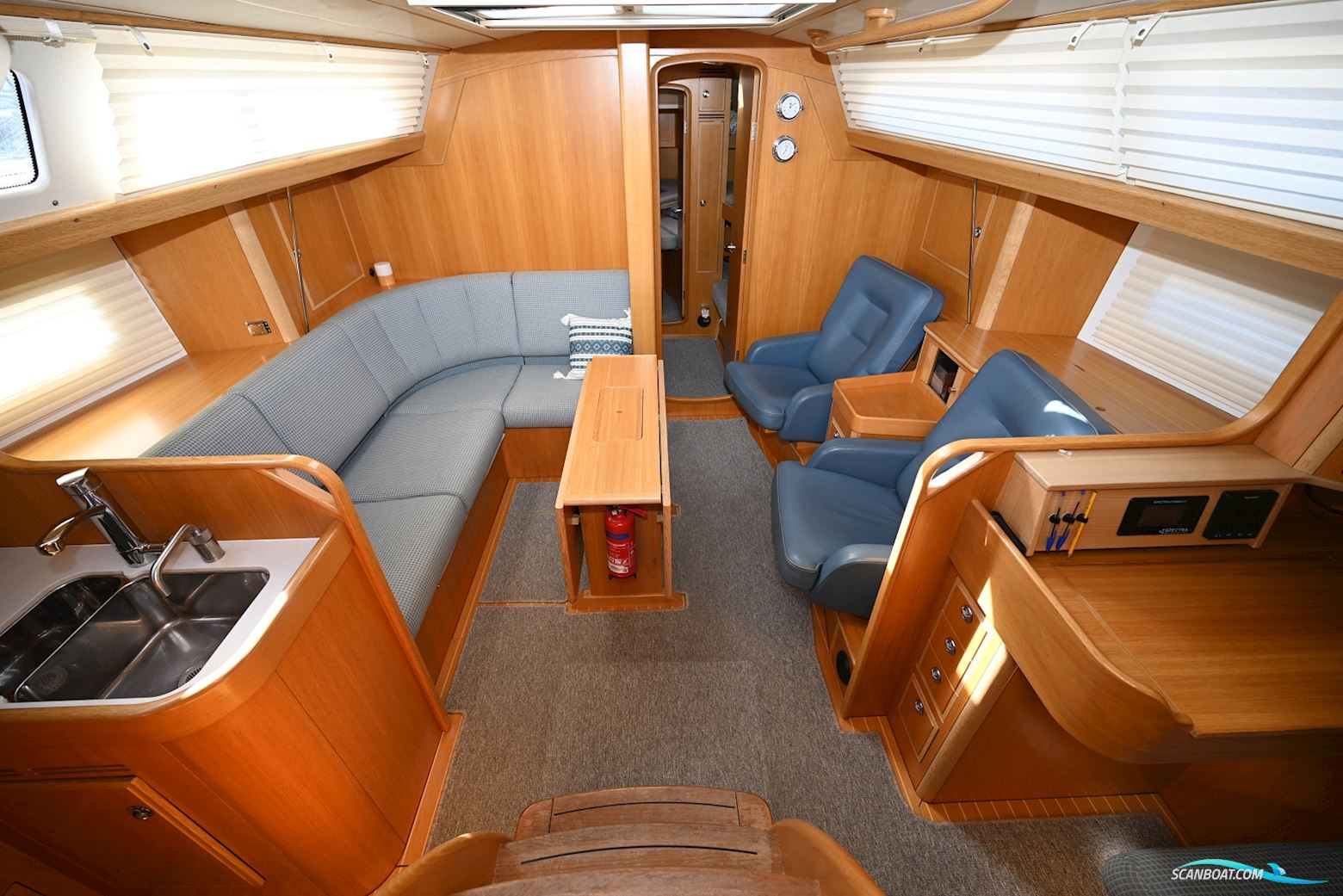 Hallberg Rassy 44