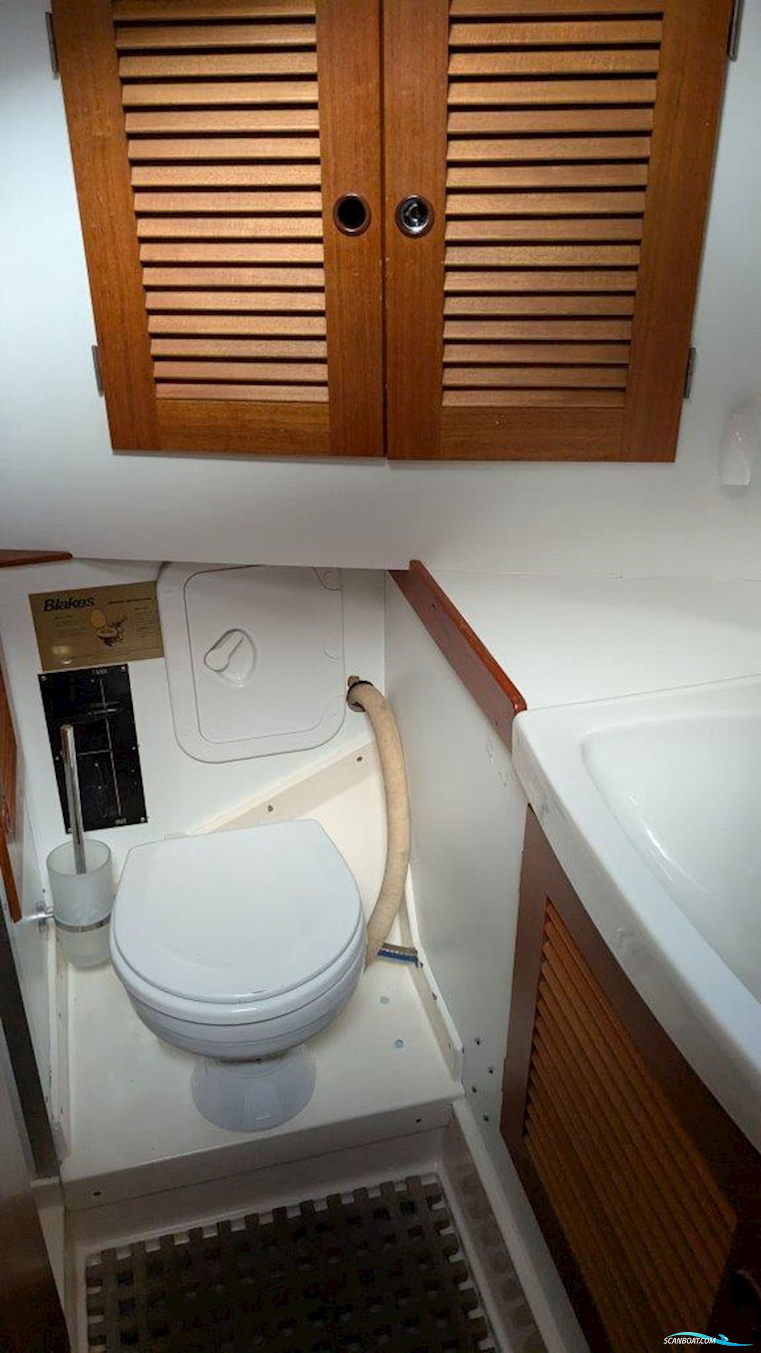 Hallberg-Rassy 45