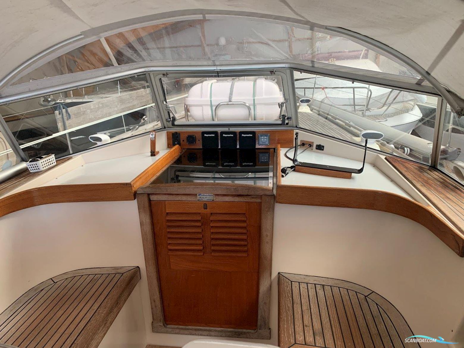 Hallberg-Rassy 45