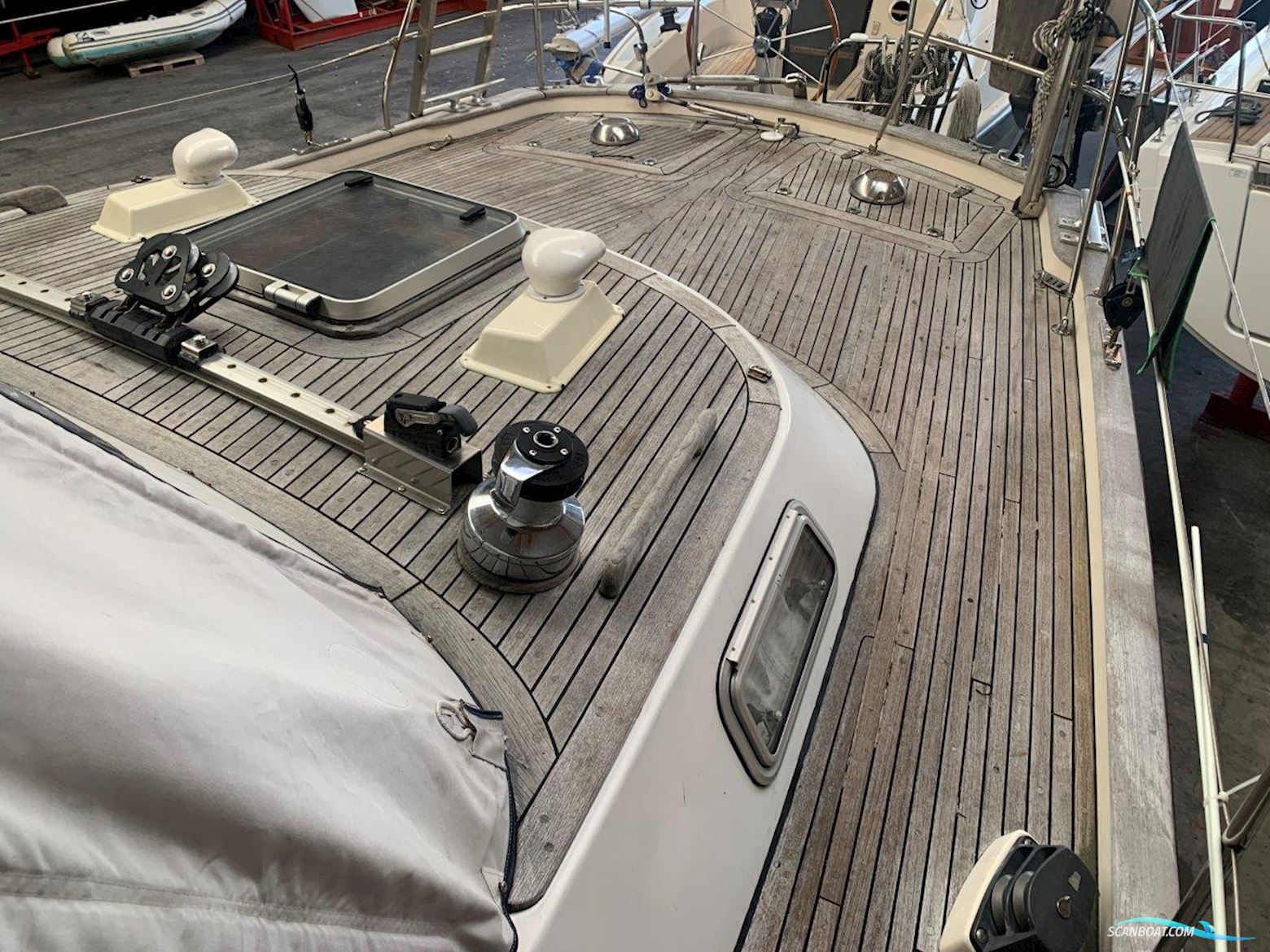 Hallberg-Rassy 45