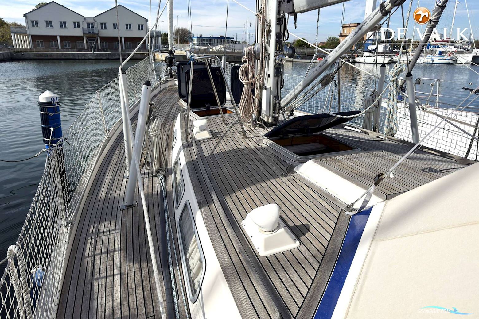 Hallberg Rassy 45