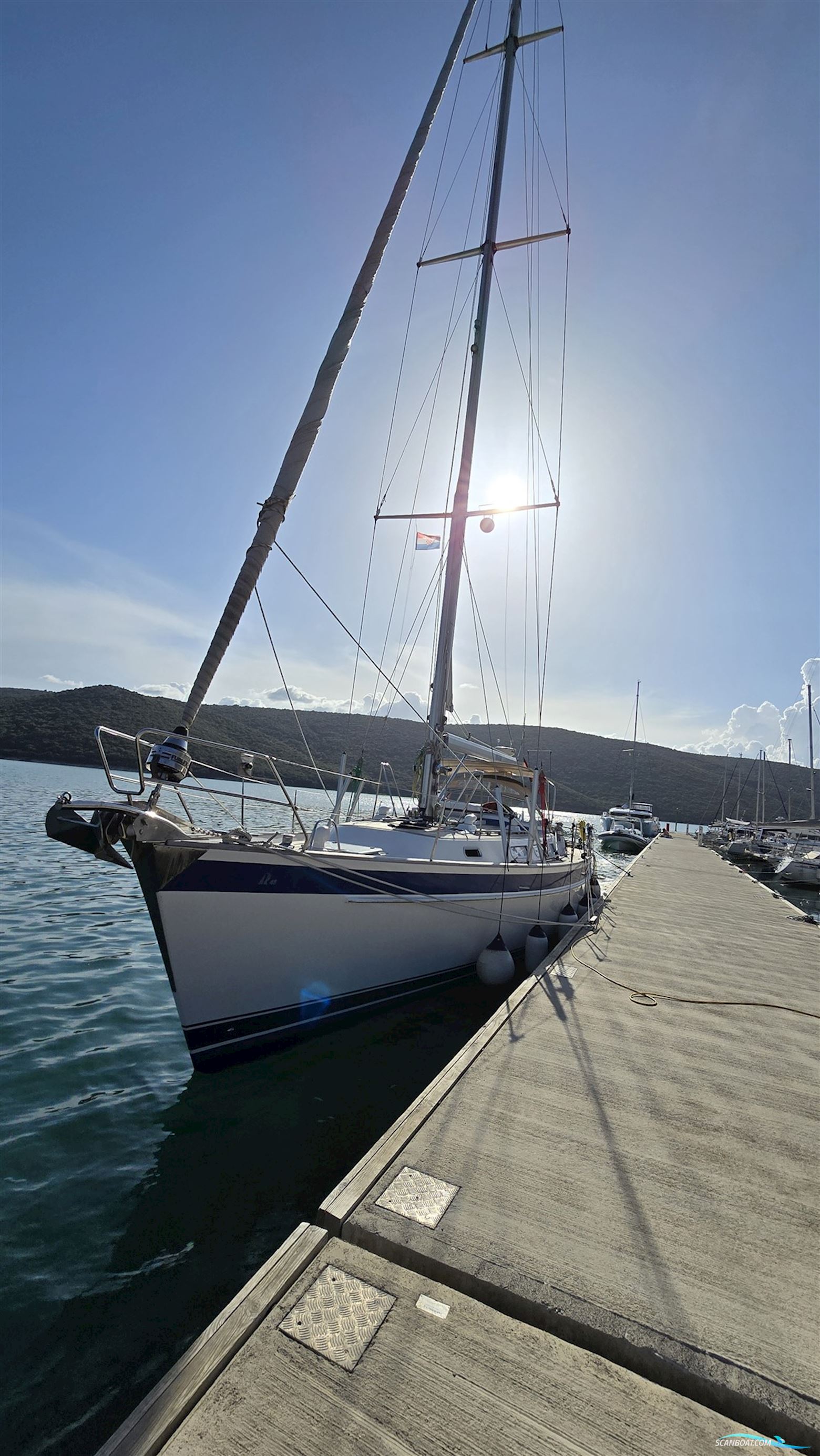 Hallberg Rassy 48