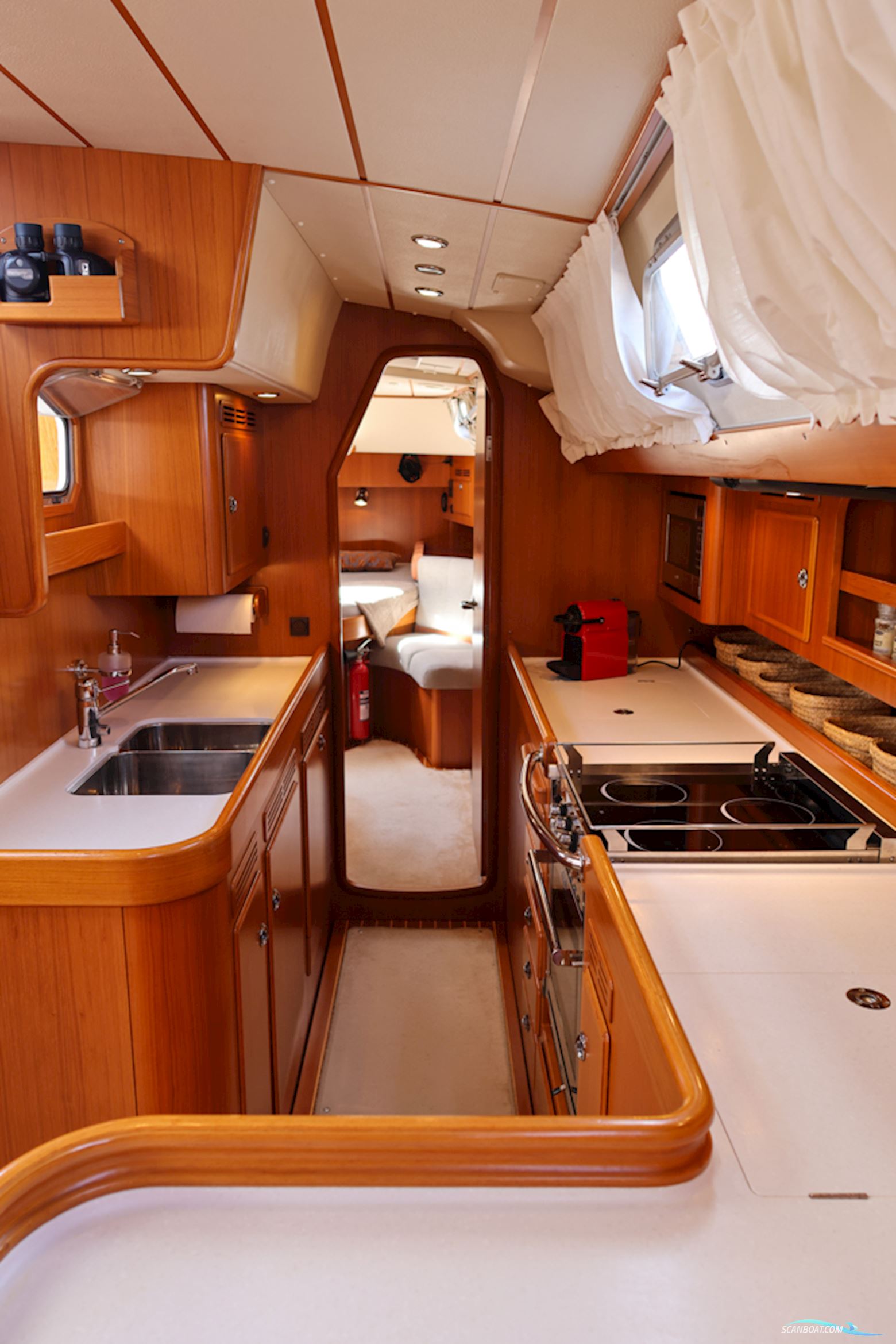 Hallberg-Rassy 54