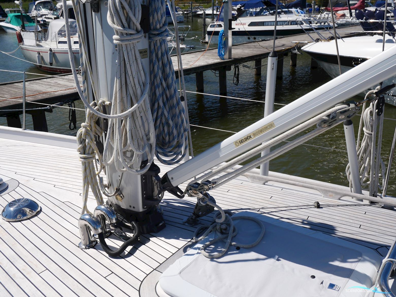 Hallberg-Rassy Hallberg-Rassy 43