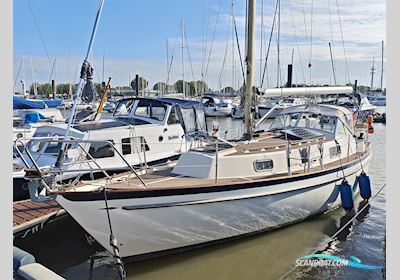 Hallberg Rassy HR 31 Monsun Zeilboten 1975, met Perkins-Sabre Perama M25 motor, Duitsland