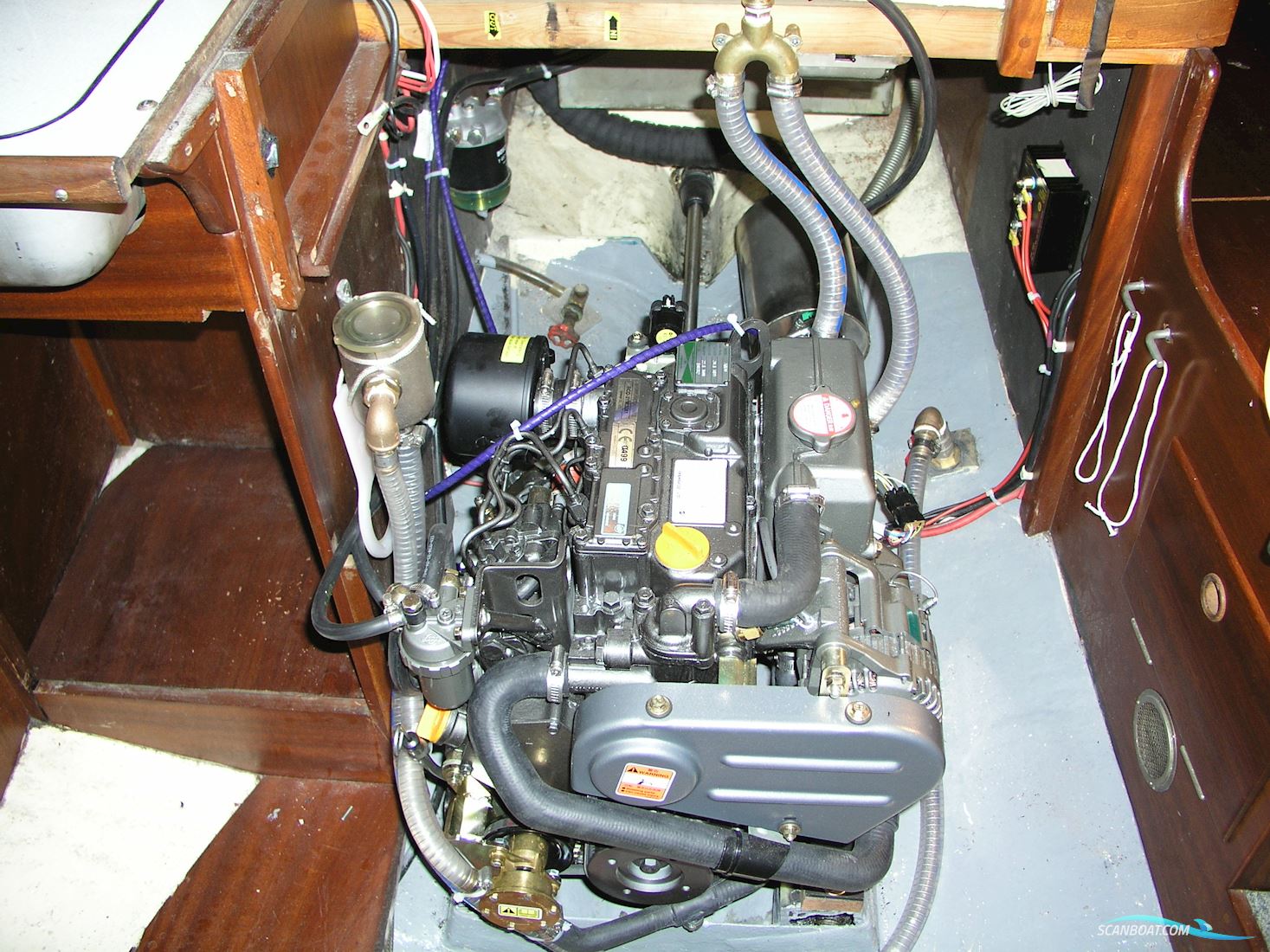 Hallberg Rassy Mistral 33