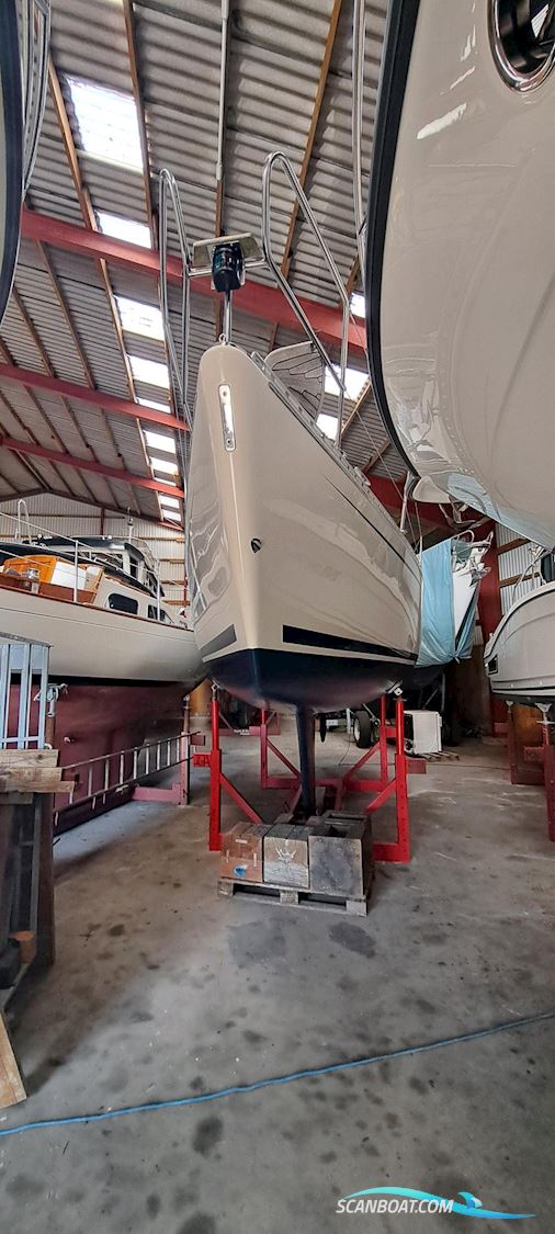 Hanse 301