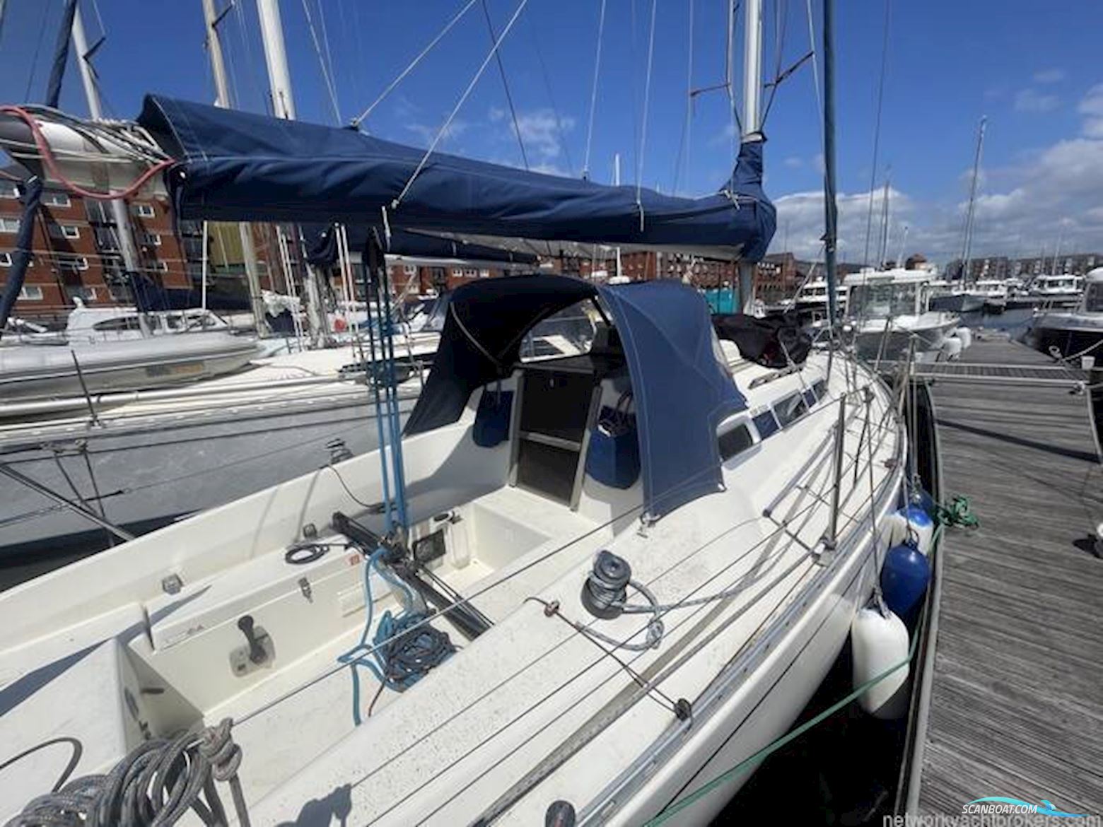 Hanse 301