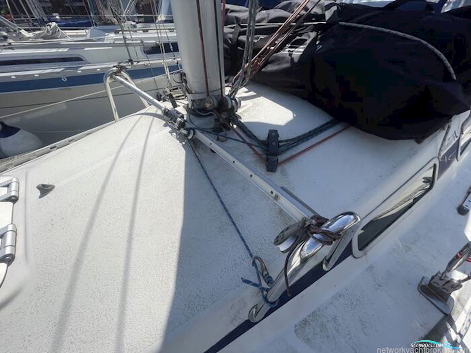 Hanse 301
