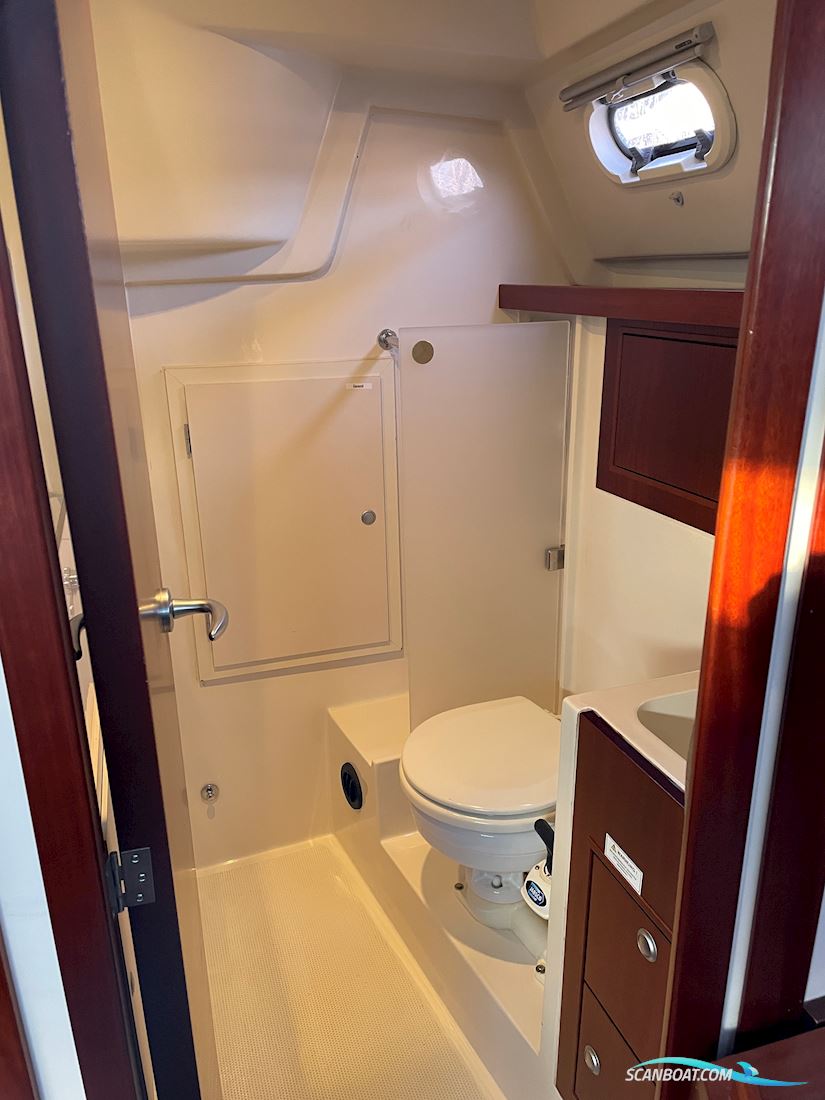 Hanse 320