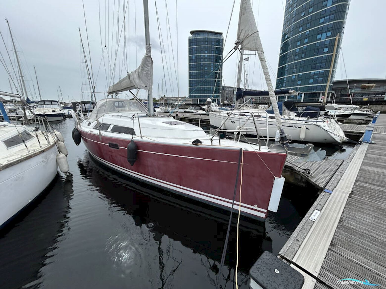 Hanse 320 Zeilboten 2008, met Yanmar 3YM20C motor, United Kingdom