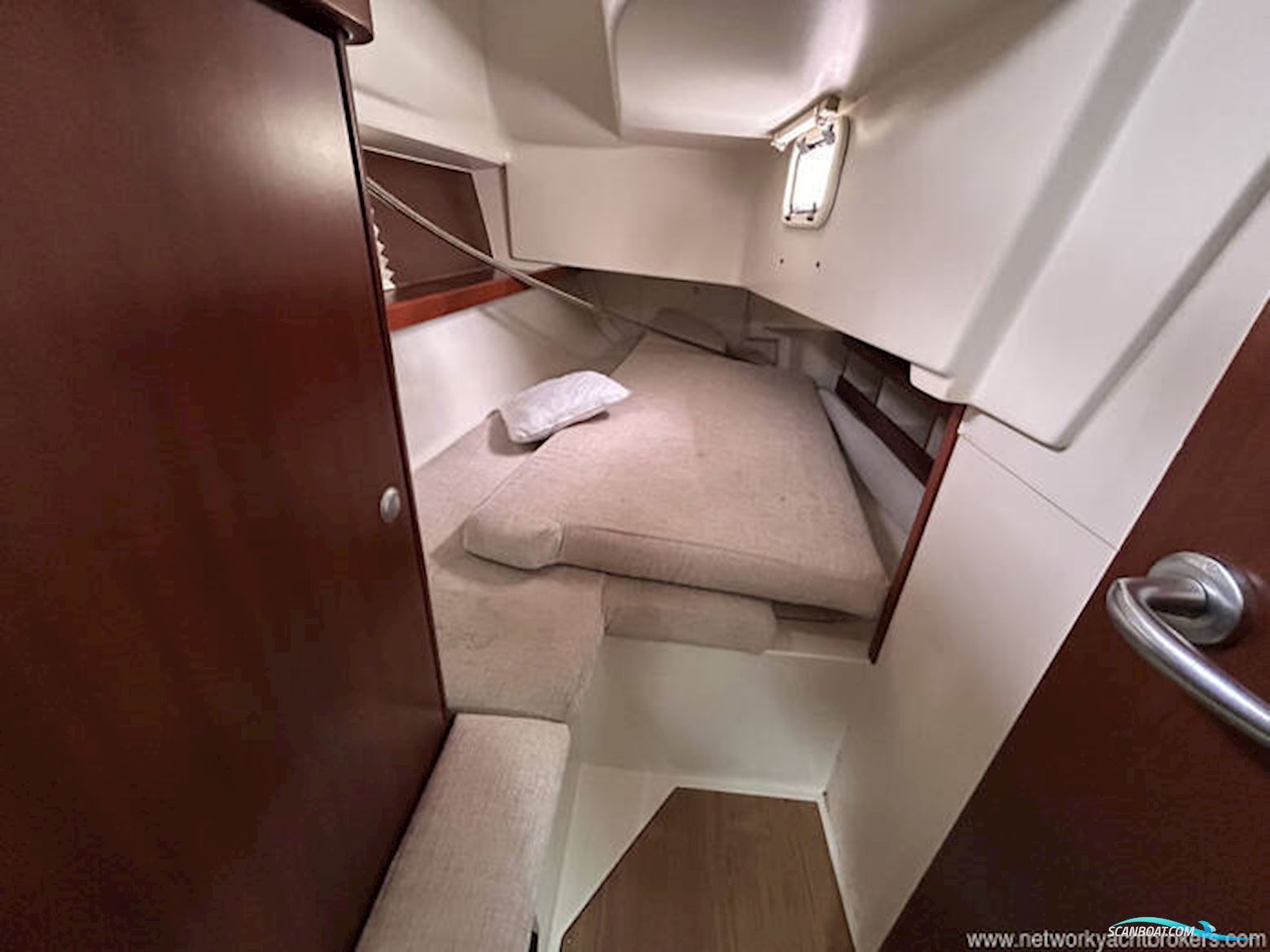 Hanse 320