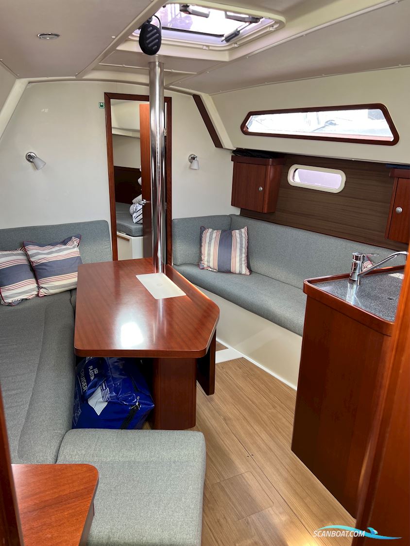 Hanse 320