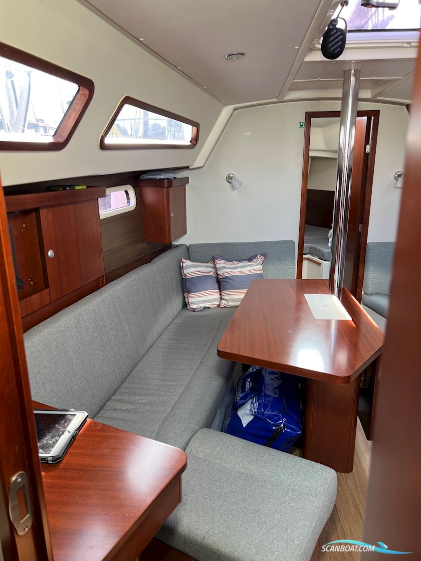 Hanse 320