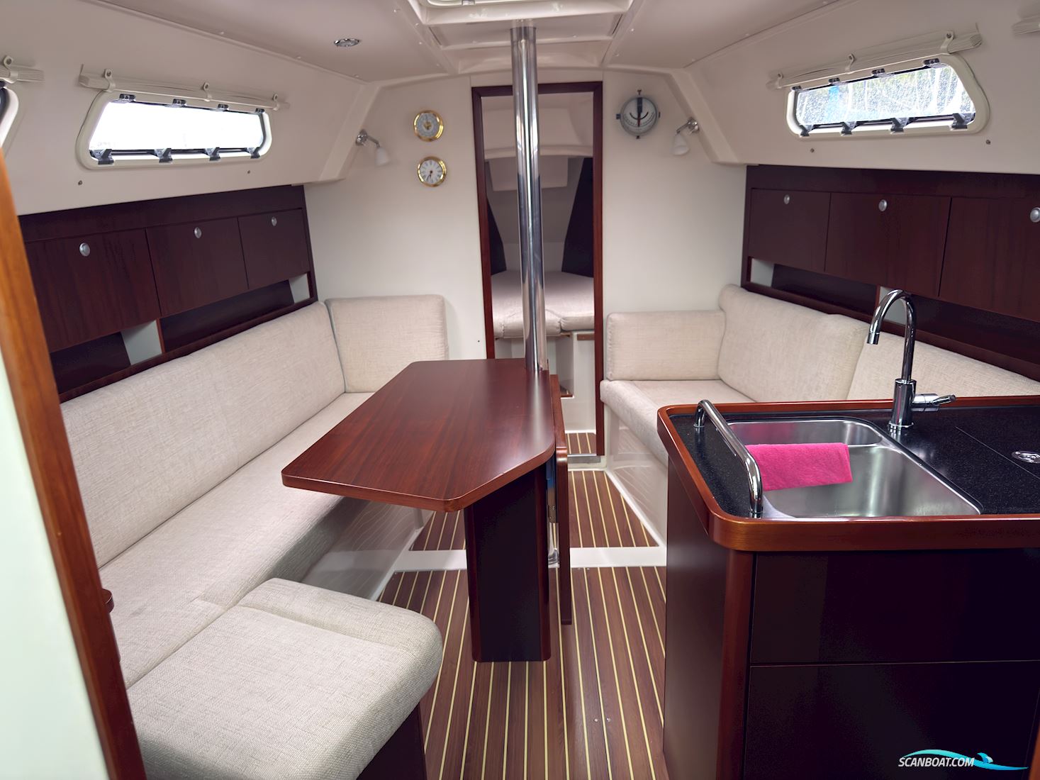 Hanse 320