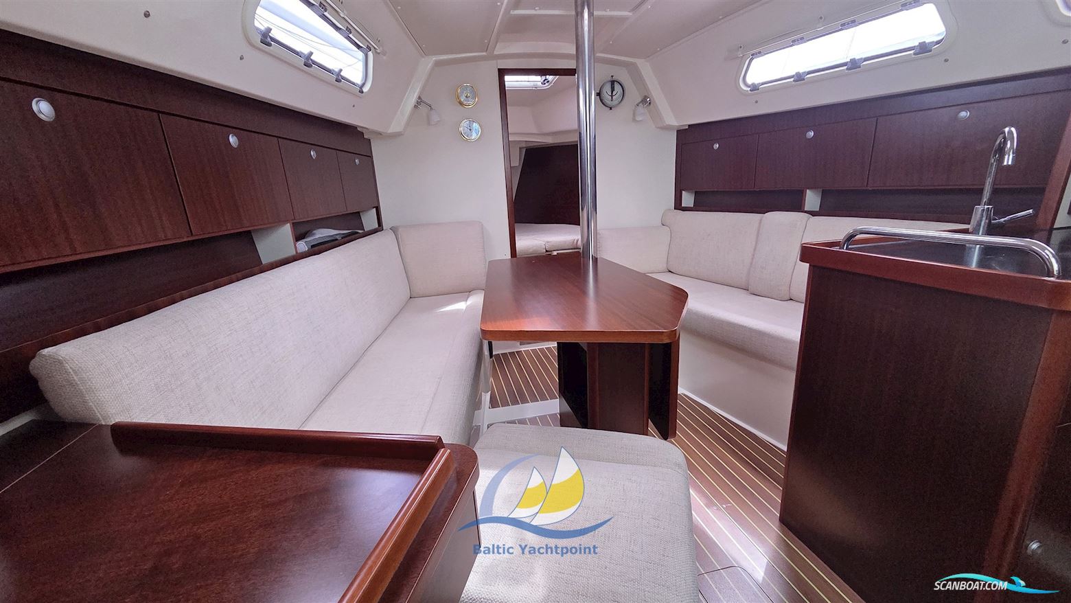 Hanse 320
