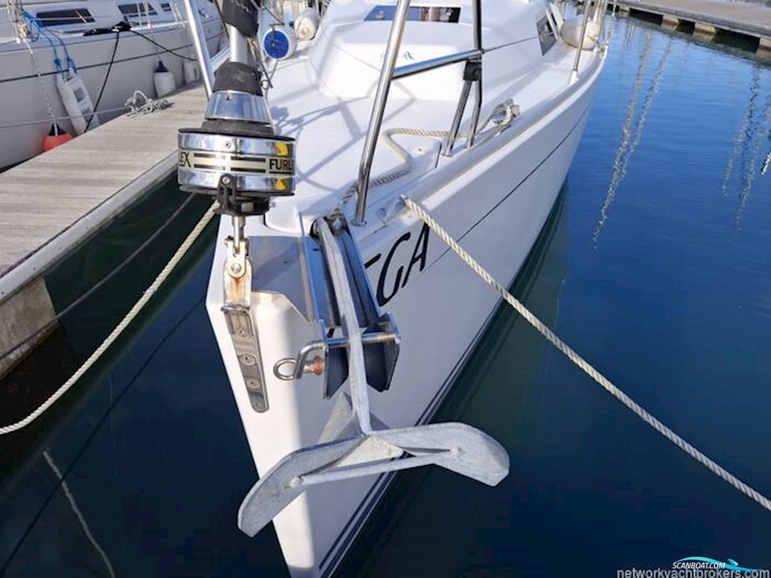 Hanse 325