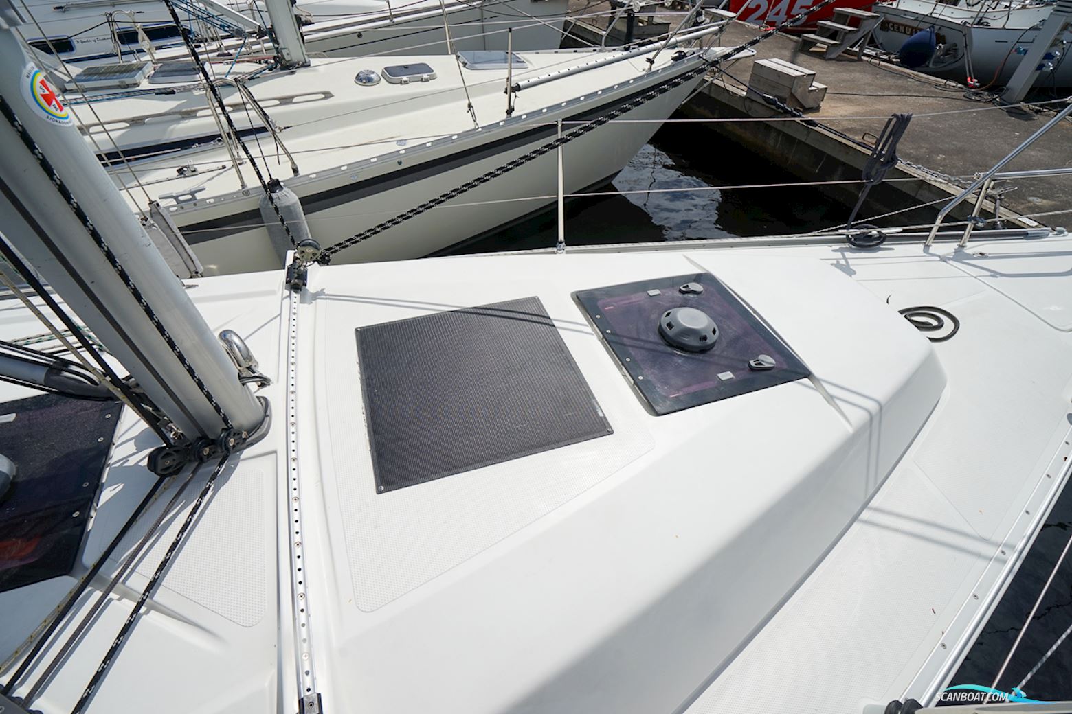 Hanse 325