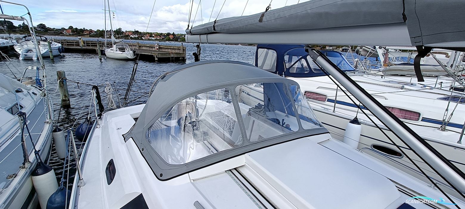 Hanse 325