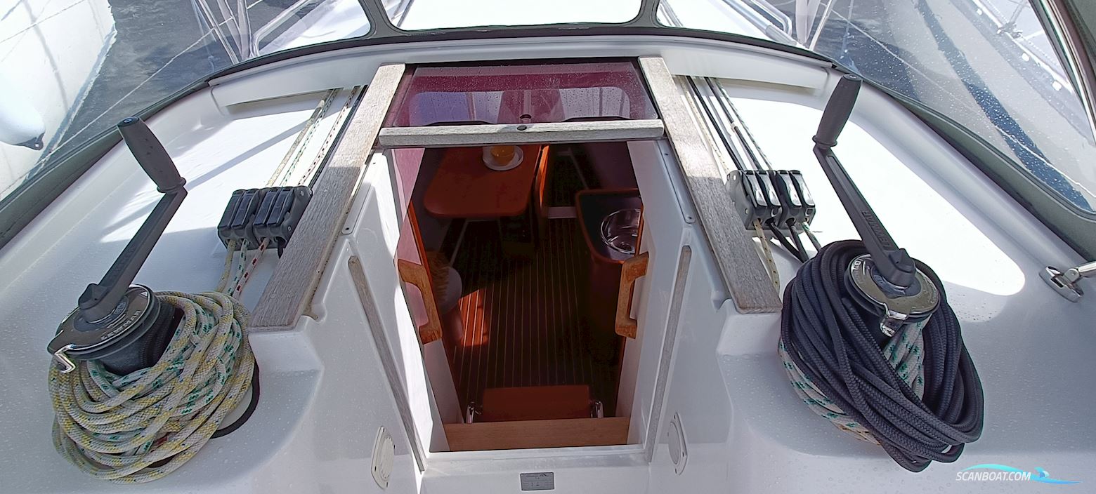 Hanse 325