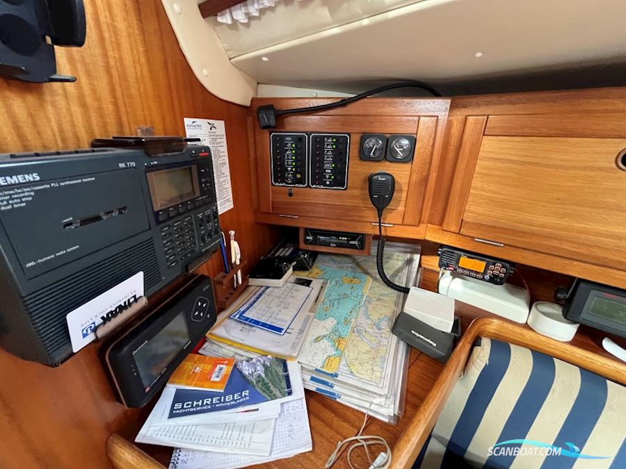 Hanse 331