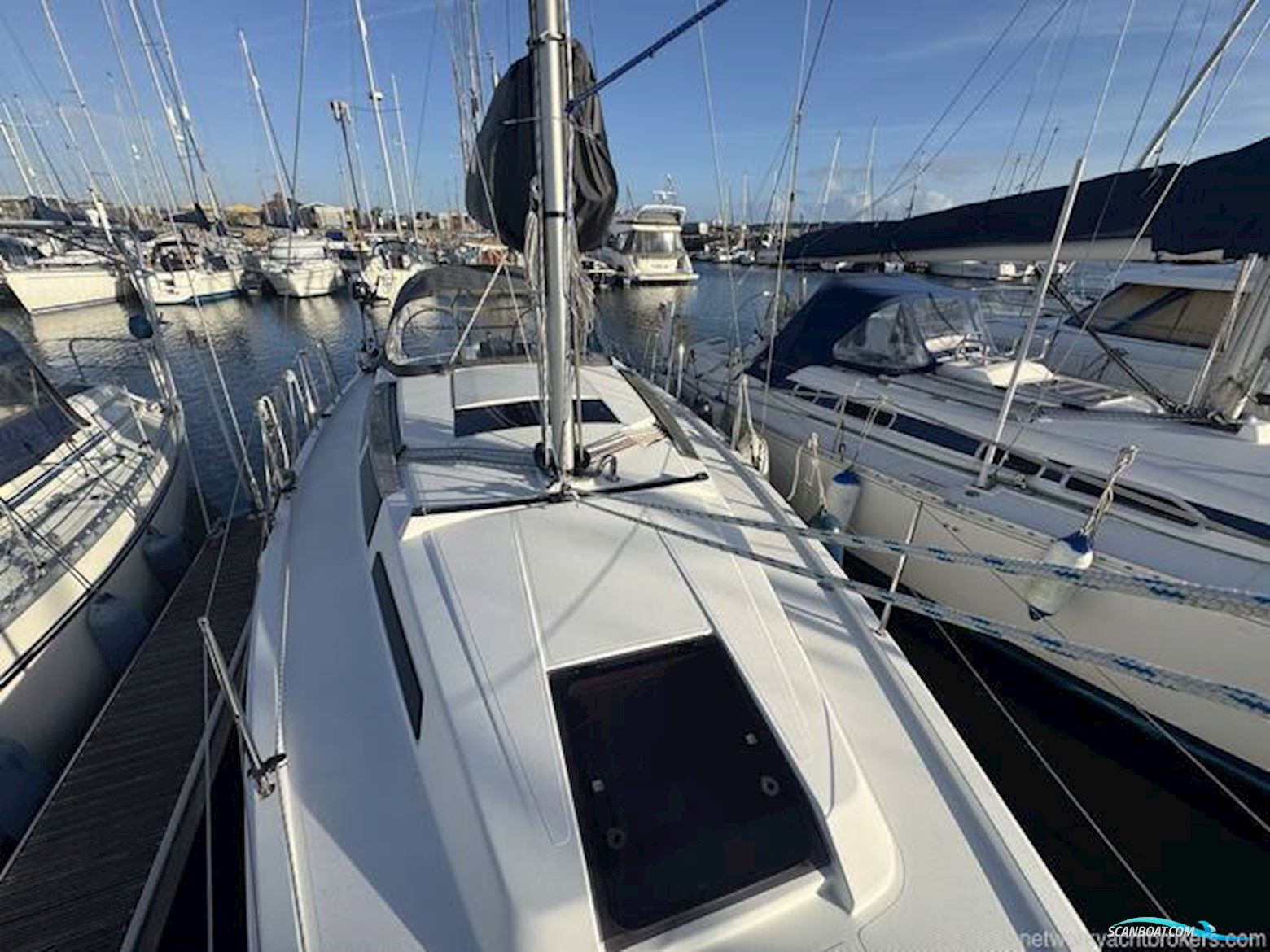 Hanse 345