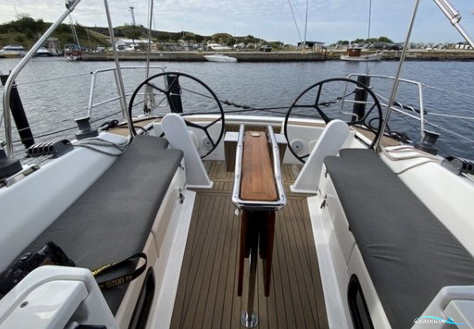 Hanse 345