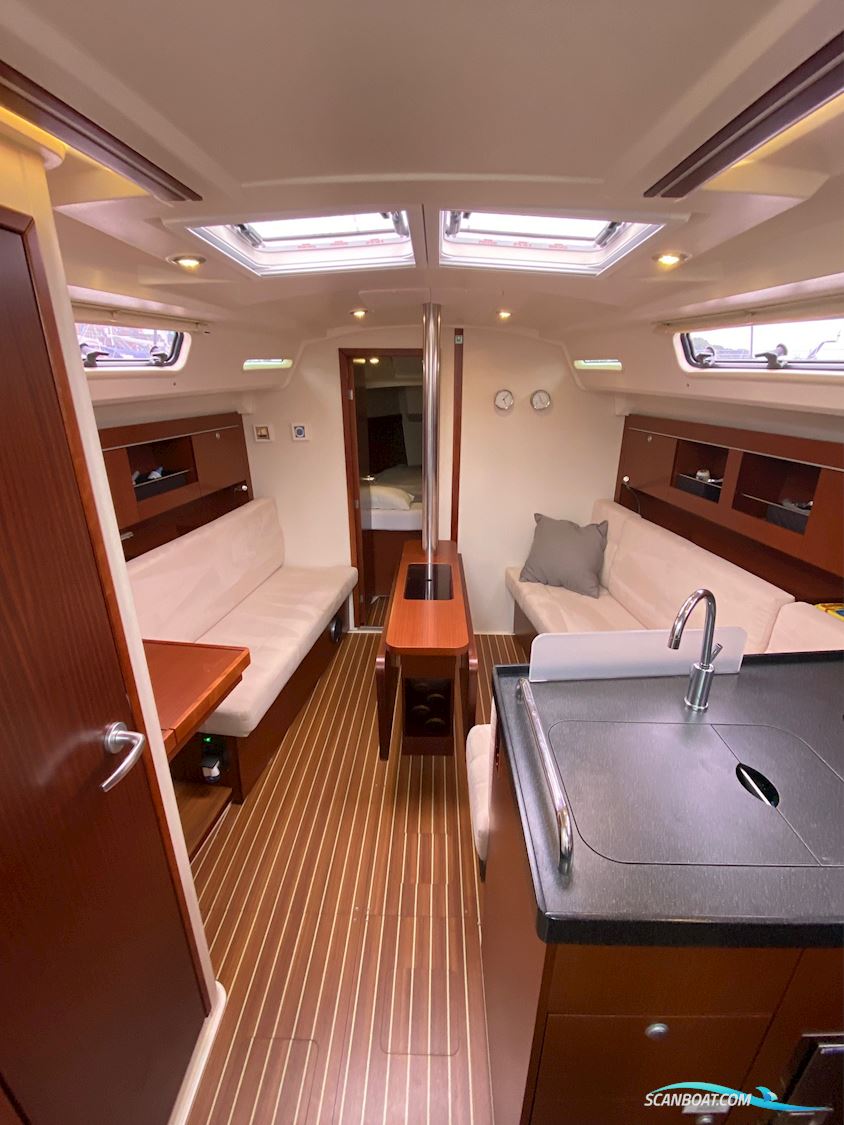 Hanse 345