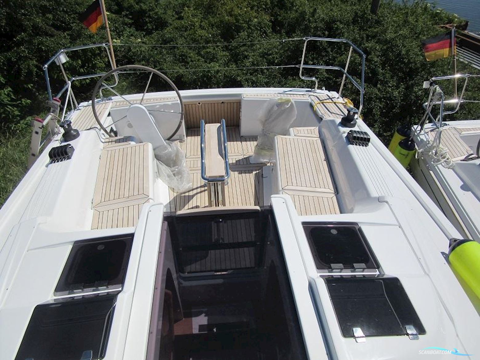 Hanse 348